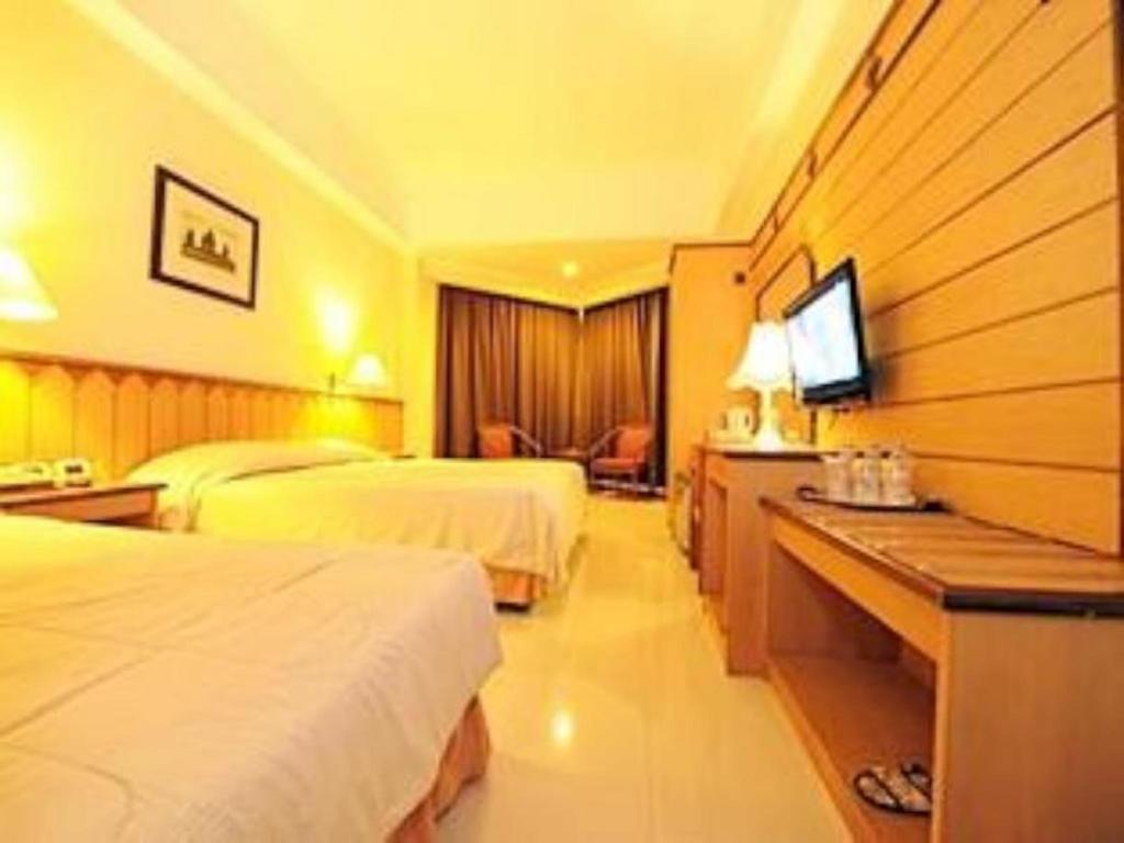 Surakarta  Hotel Asia חדר תמונה